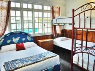 Berambih Lodge Kuching Ngoại thất bức ảnh